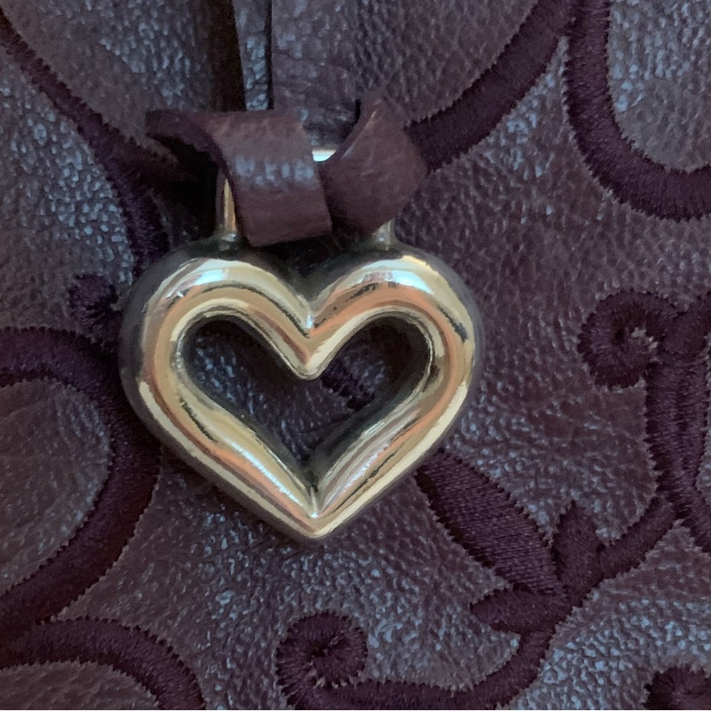 💜💎EUC BRIGHTON Valencia Embroidered Floral Leather Shoulder bag in Grape. - Picture 4 of 16